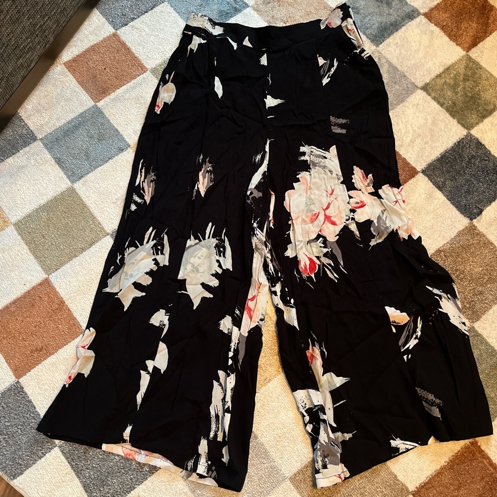 Floral Flowy Pants